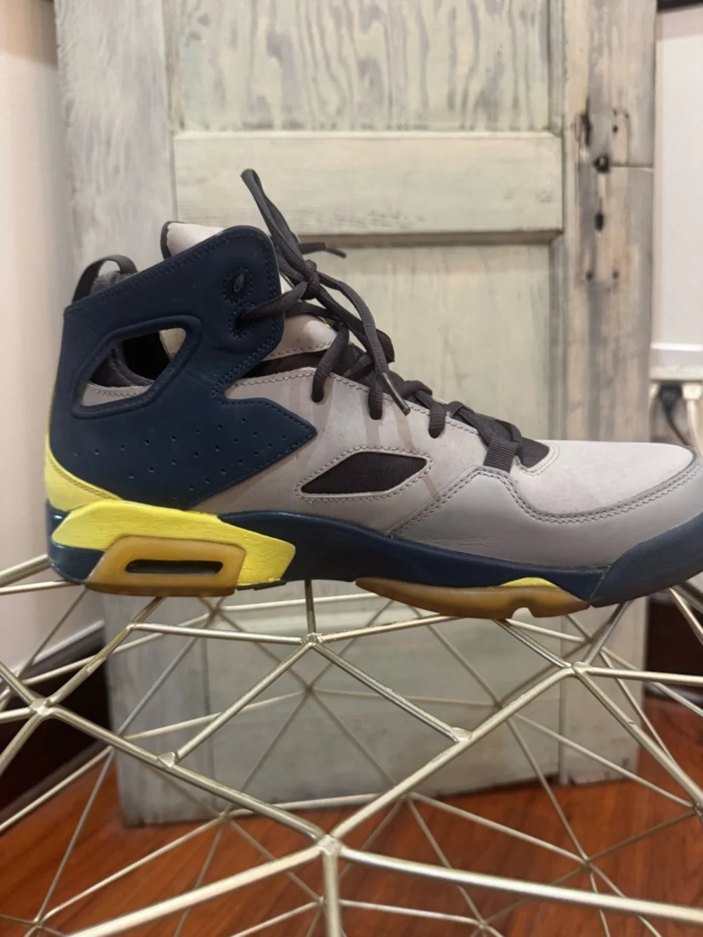 Air Jordan Flight Club 91 Matte Silver